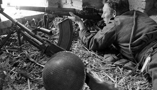 orsogna, italy...1943 Canadaian sniper picture taken by Spotter.. note the infantry close support weapon  Bren in Shot...