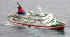 Sunken Canadian cruise ship leaves oil spill