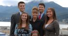 Palin says her 17-year-old daughter is pregnant