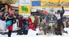 Top mushers bolster 2015 Yukon Quest sled dog race